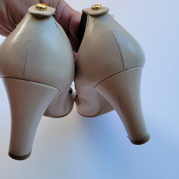 Stuart Weitzman Easily Elastic-Trim Leather Pump, Pan Napa 8.5 - Picture 7 of 12